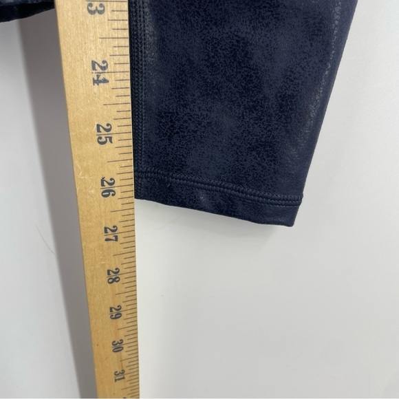 Offline by Aerie The Hugger High Waist Crackle Legging Size XS Coated blue - Picture 8 of 10